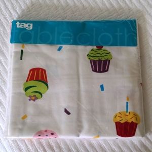 Cupcake Tablecloth